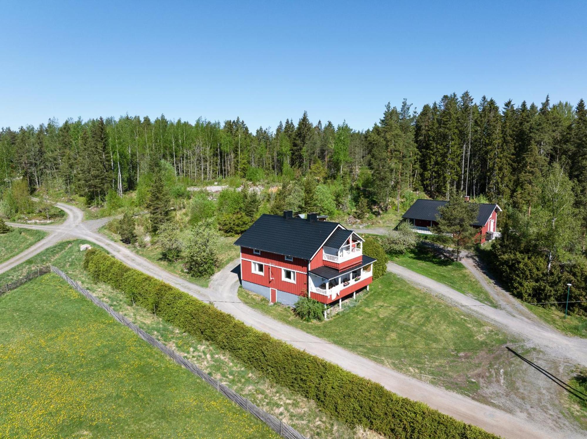 Lomahyppaeys Villa Naantali Buitenkant foto