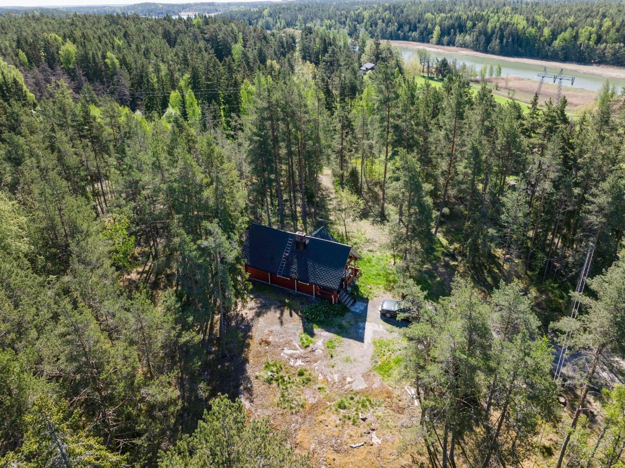Lomahyppaeys Villa Naantali Buitenkant foto