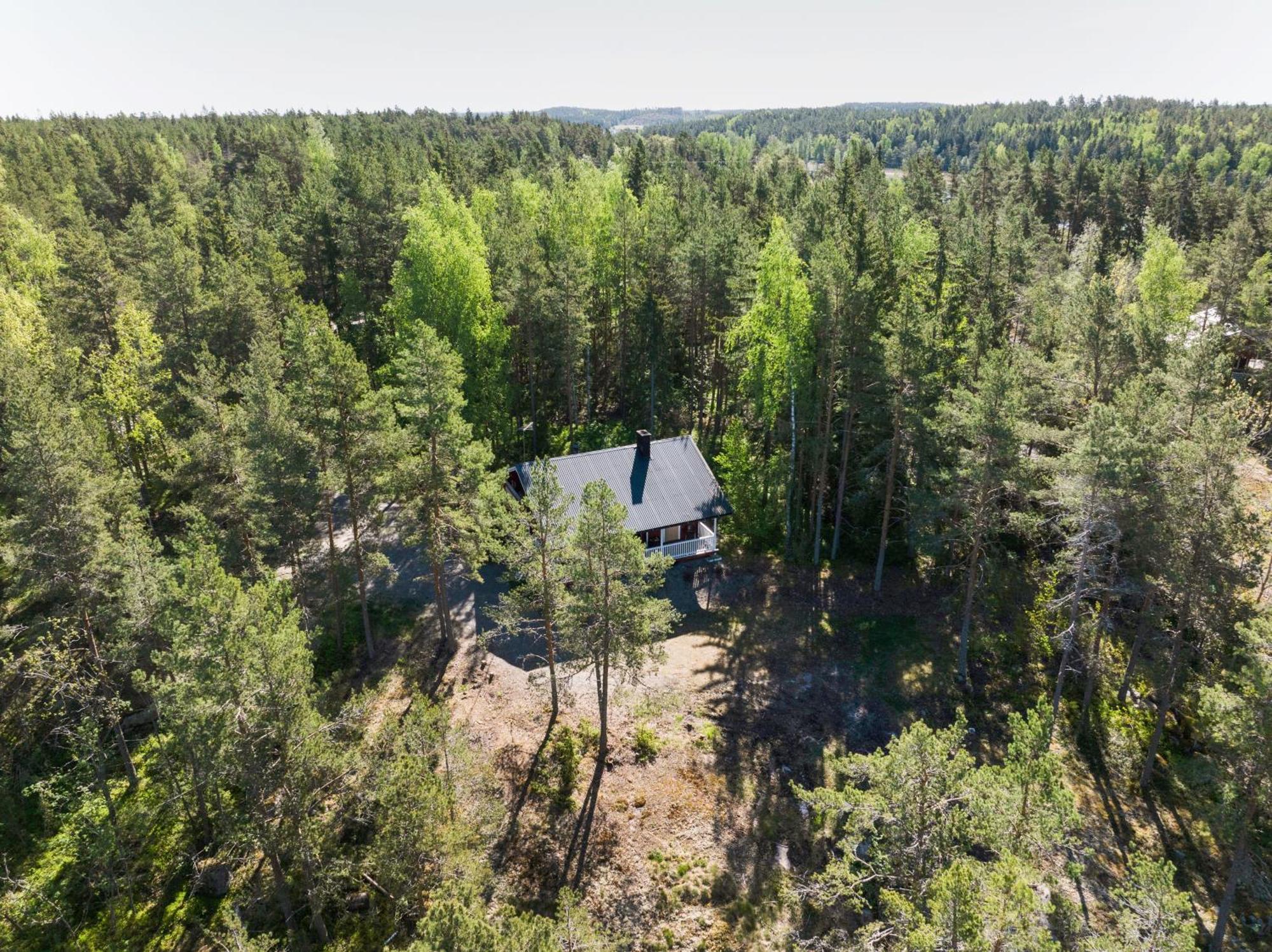 Lomahyppaeys Villa Naantali Buitenkant foto
