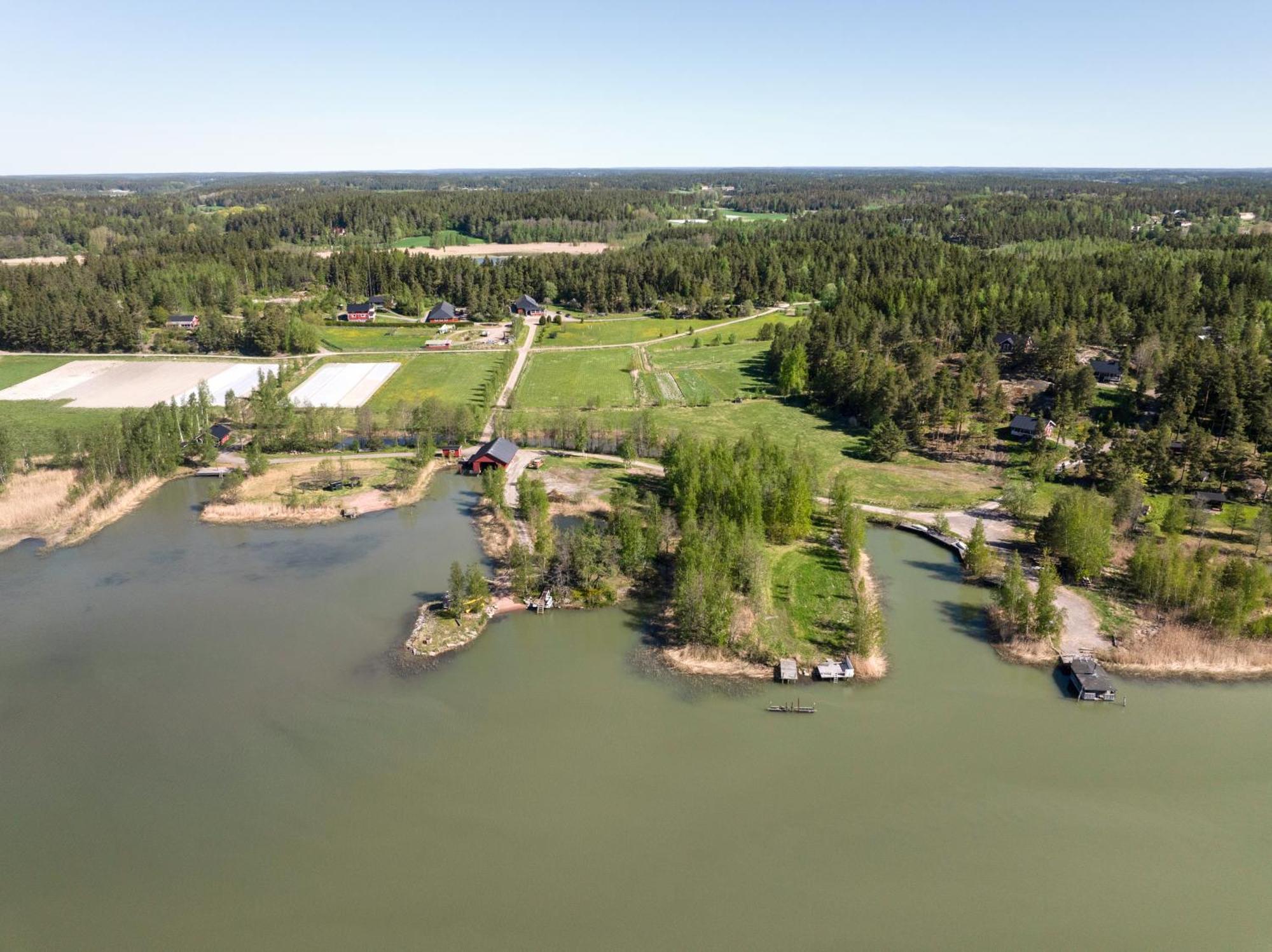 Lomahyppaeys Villa Naantali Buitenkant foto